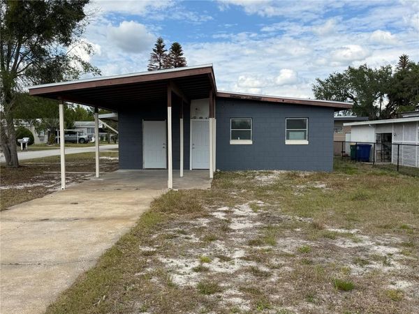 1121 OAKLAND DRIVE, TAVARES, FL 32778
