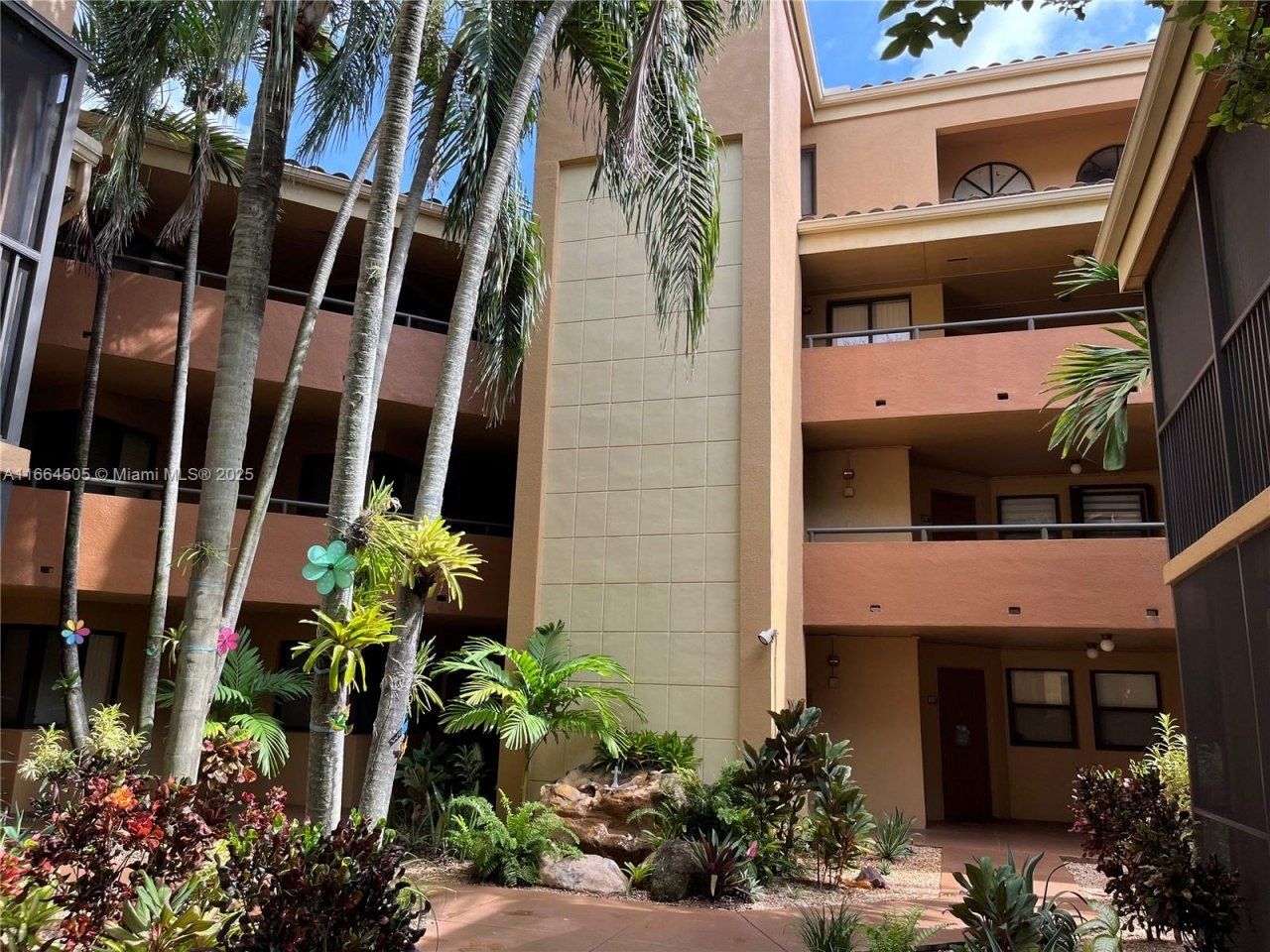 15545 N Miami Lakeway N, Unit 103, Miami Lakes, FL 33014 Photo