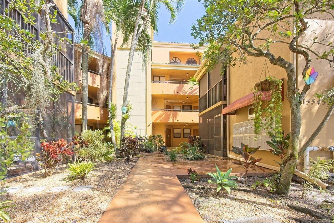 15545 N Miami Lakeway N, Unit 103, Miami Lakes, FL 33014 Photo