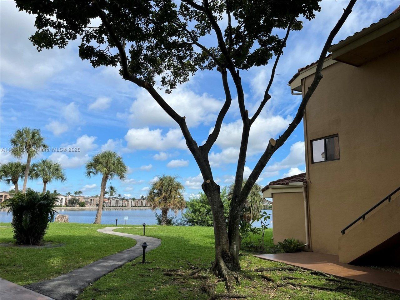 15545 N Miami Lakeway N, Unit 103, Miami Lakes, FL 33014 Photo