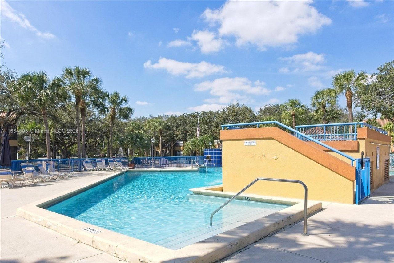 15545 N Miami Lakeway N, Unit 103, Miami Lakes, FL 33014 Photo