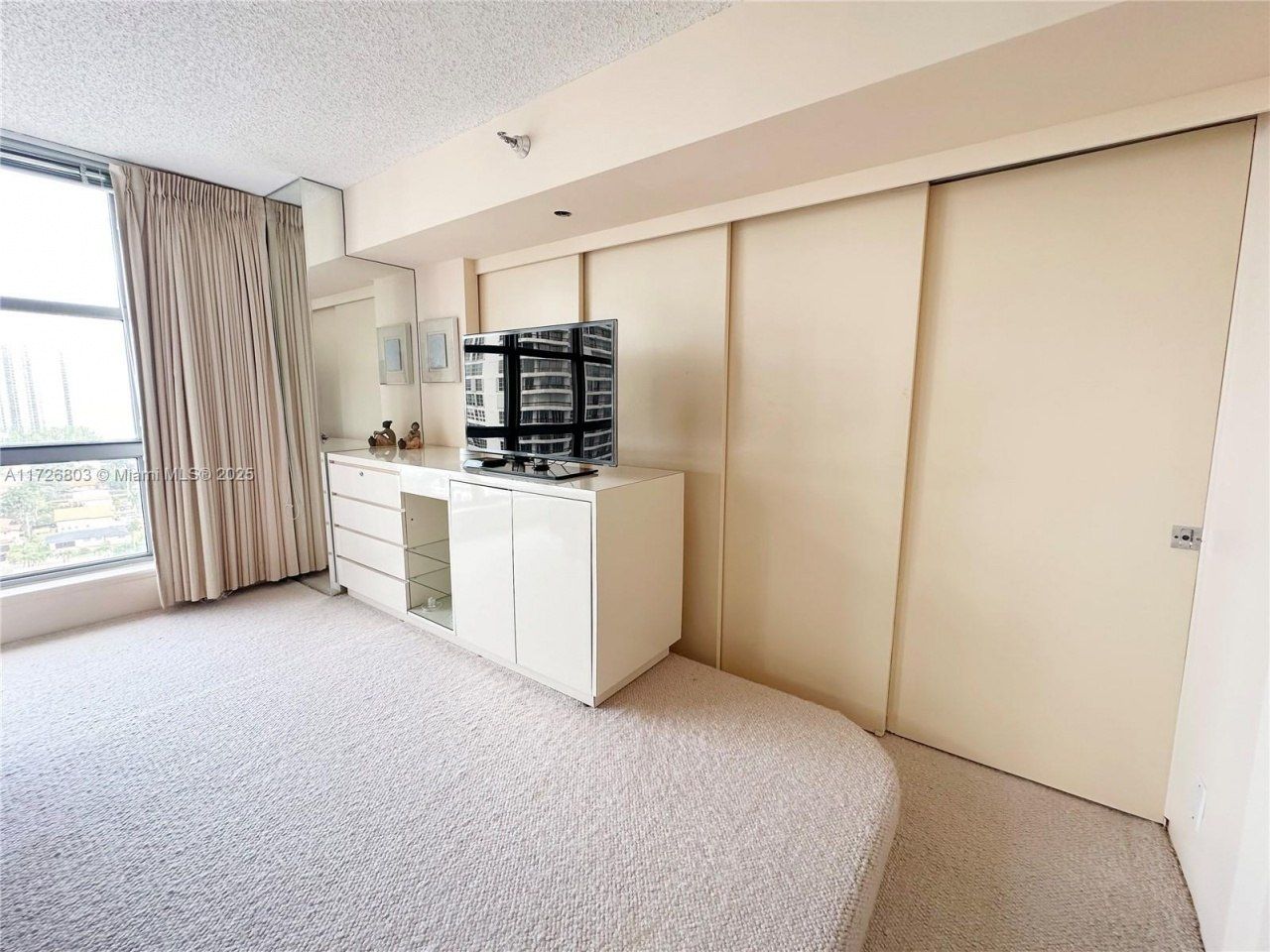 19101 NE 36th Ct, Unit 2112, Aventura, FL 33180 Photo