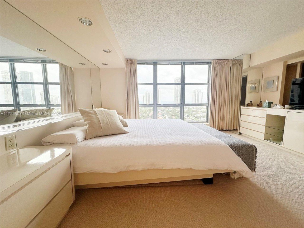 19101 NE 36th Ct, Unit 2112, Aventura, FL 33180 Photo