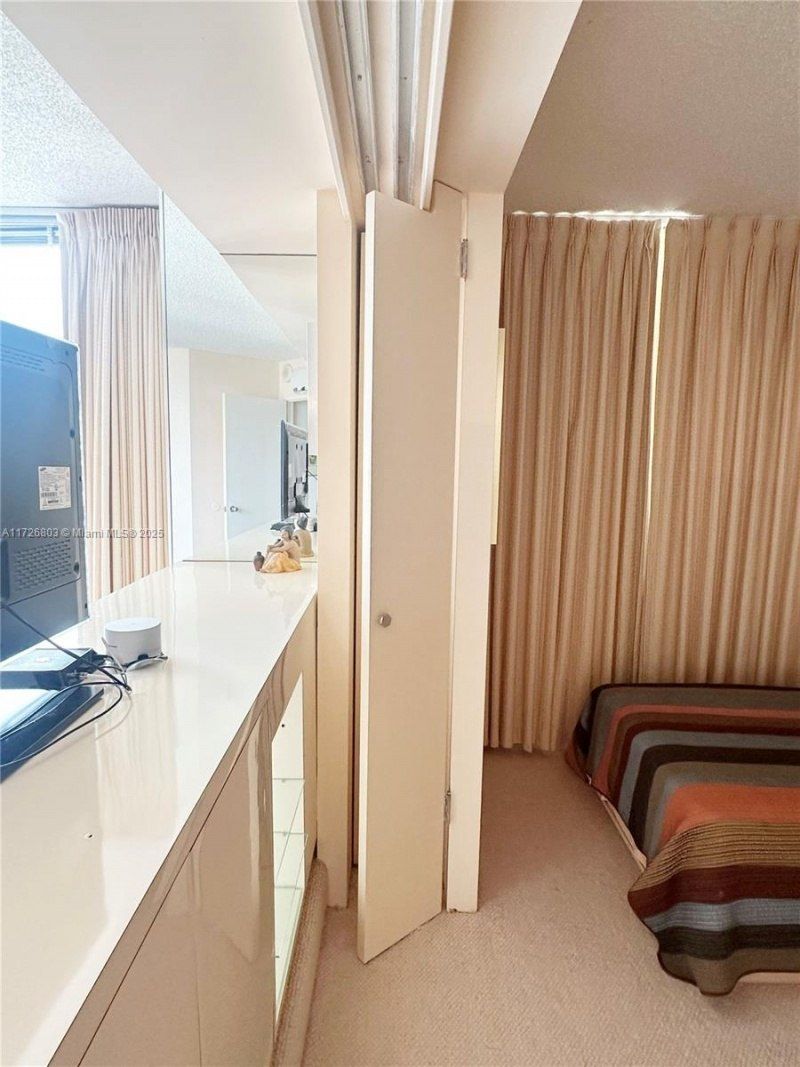 19101 NE 36th Ct, Unit 2112, Aventura, FL 33180 Photo