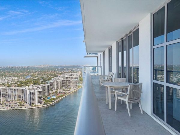 4010 S Ocean Dr, Unit R2604, Hollywood, FL 33019