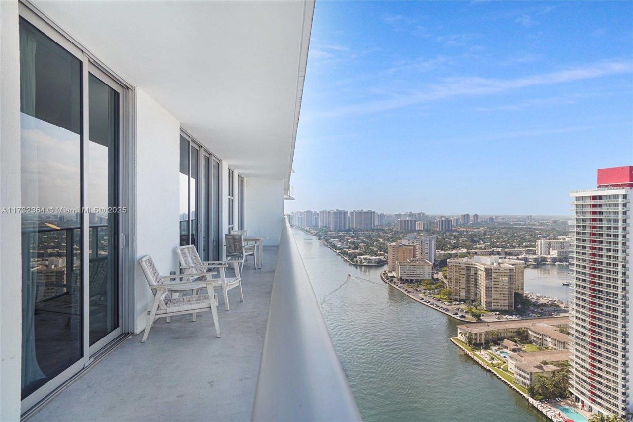 4010 S Ocean Dr, Unit R2604, Hollywood, FL 33019 Photo