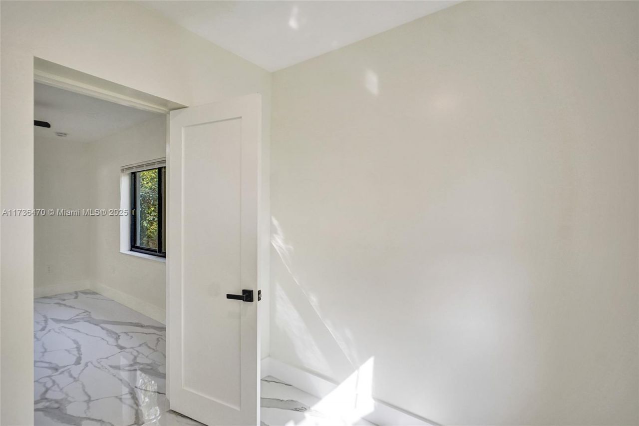 237 NE 110th Ter, Miami, FL 33161 Photo