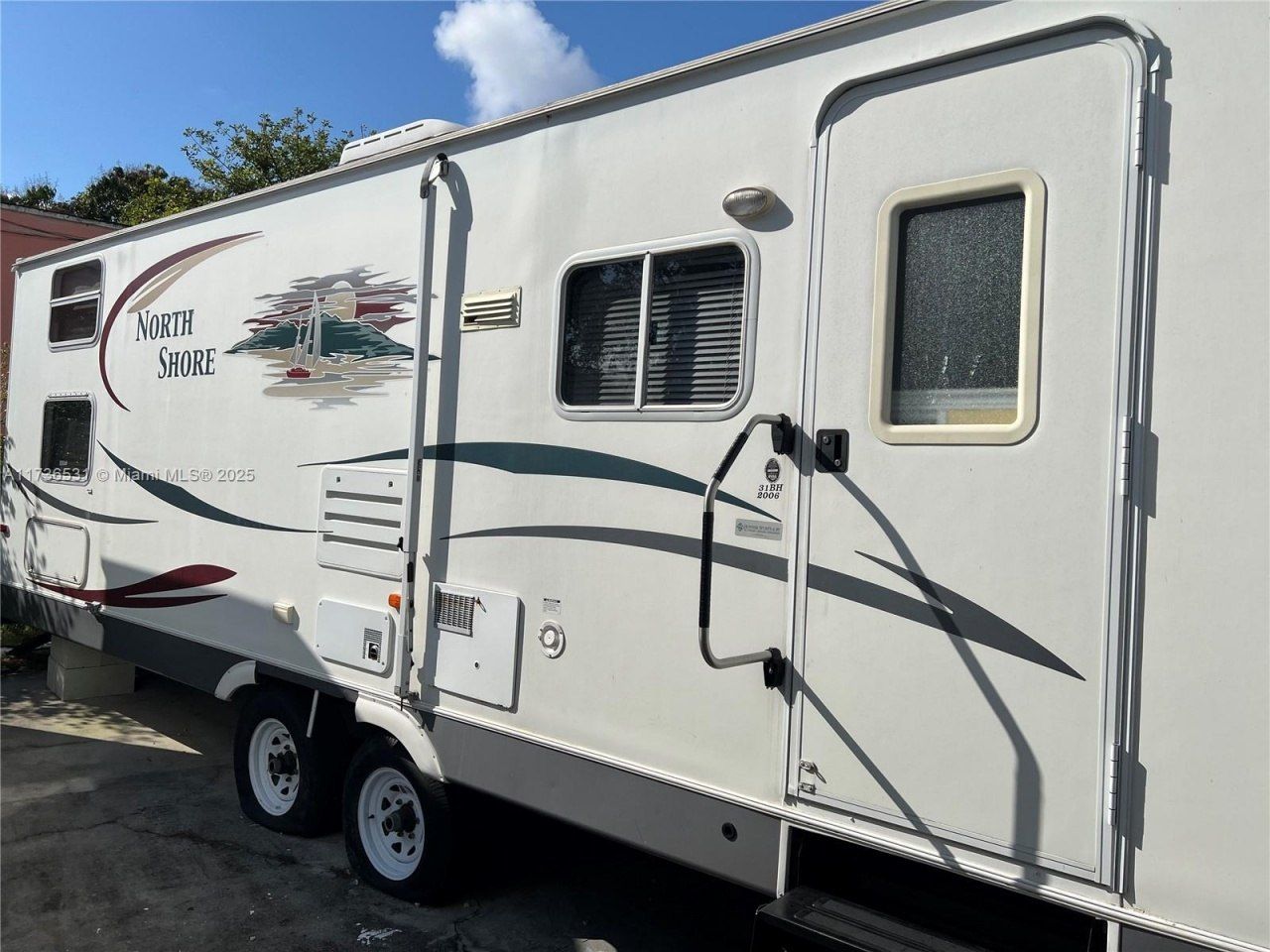 6730 NE Miami Pl, Miami, FL 33138 Photo