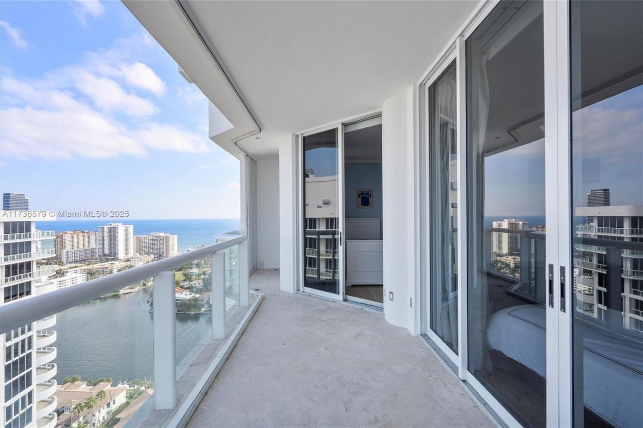 21150 Point Pl, Unit PH 3105, Aventura, FL 33180 Photo