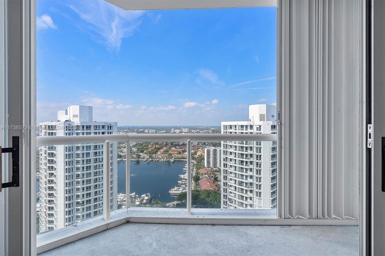 21150 Point Pl, Unit PH 3105, Aventura, FL 33180 Photo