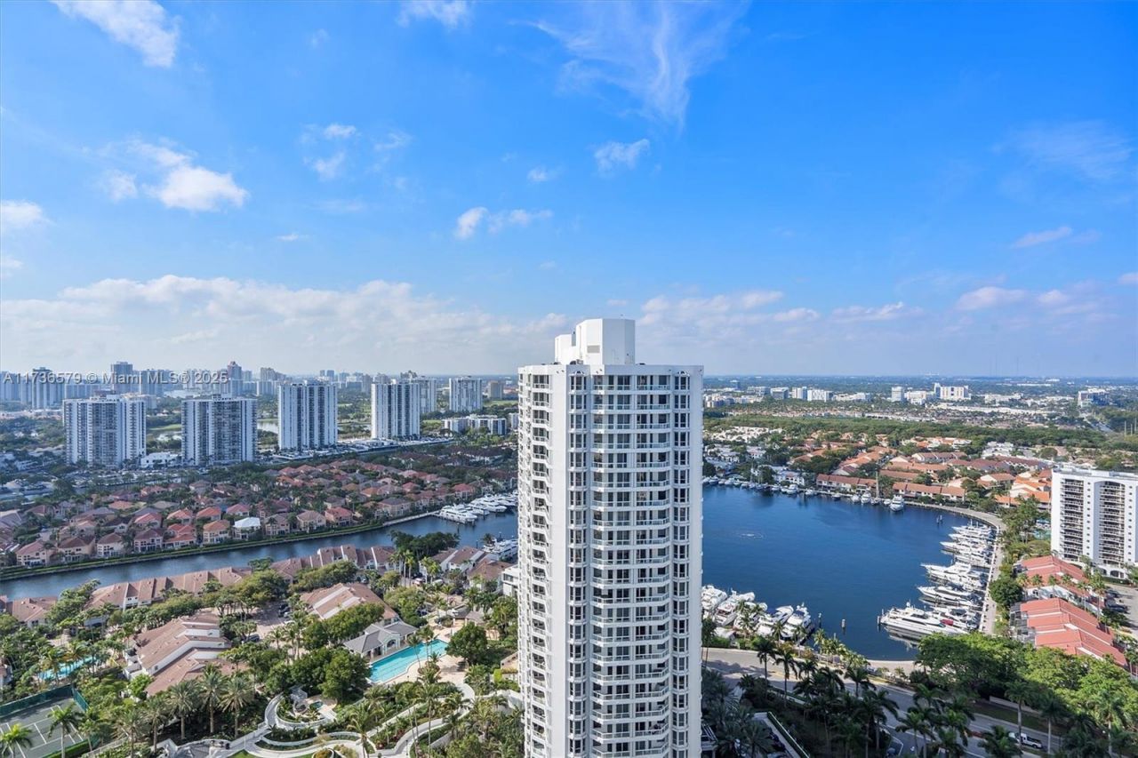 21150 Point Pl, Unit PH 3105, Aventura, FL 33180 Photo
