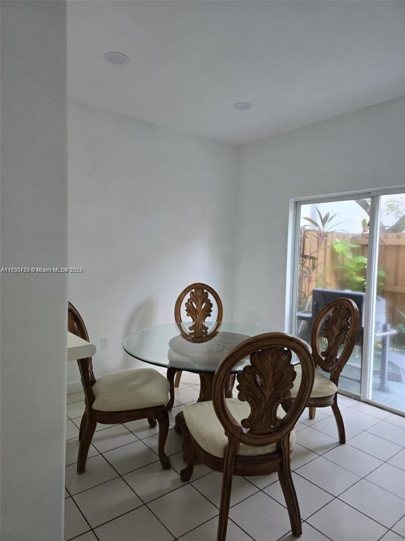 1656 SE 29th Ct, Unit 102, Homestead, FL 33035 Photo