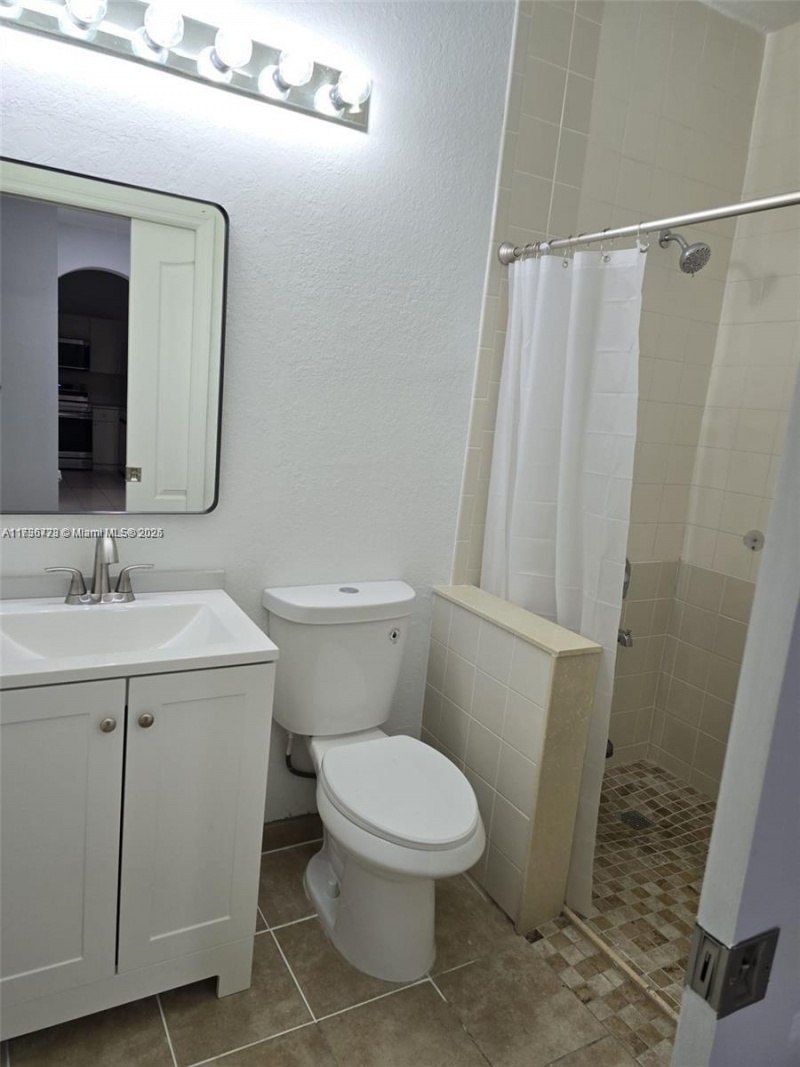 1656 SE 29th Ct, Unit 102, Homestead, FL 33035 Photo