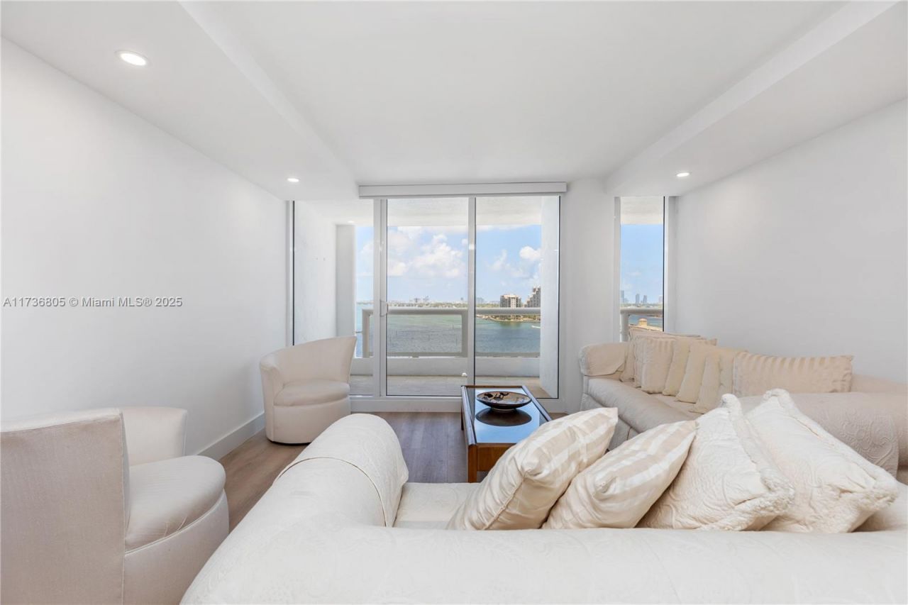 1717 N Bayshore Dr, Unit A-1231, Miami, FL 33132 Photo