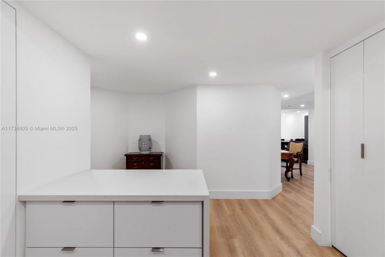 1717 N Bayshore Dr, Unit A-1231, Miami, FL 33132 Photo