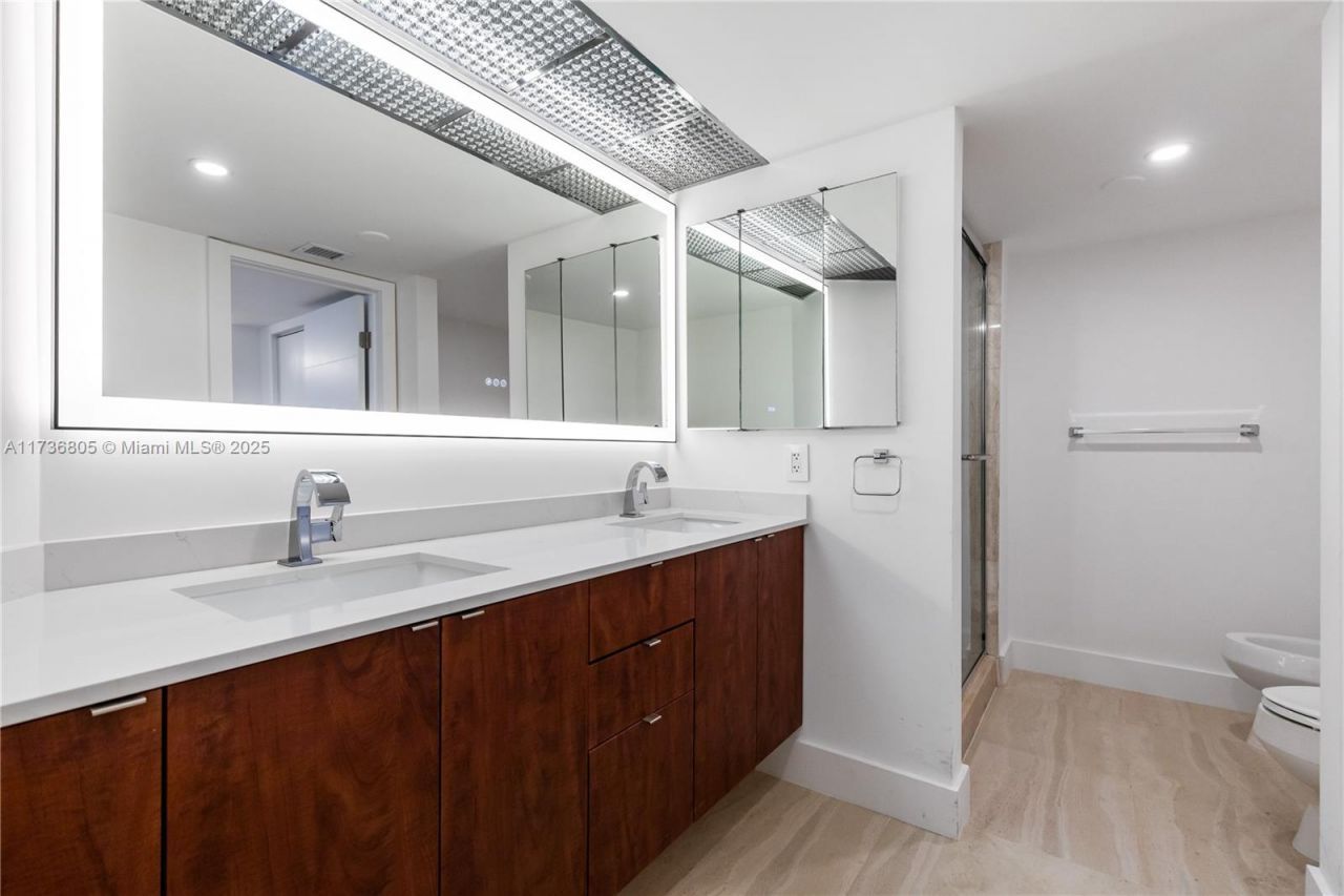 1717 N Bayshore Dr, Unit A-1231, Miami, FL 33132 Photo