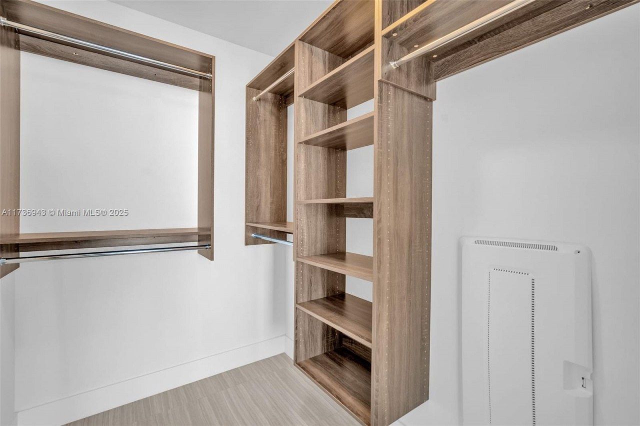 2960 NE 207th St, Unit 1102, Aventura, FL 33180 Photo