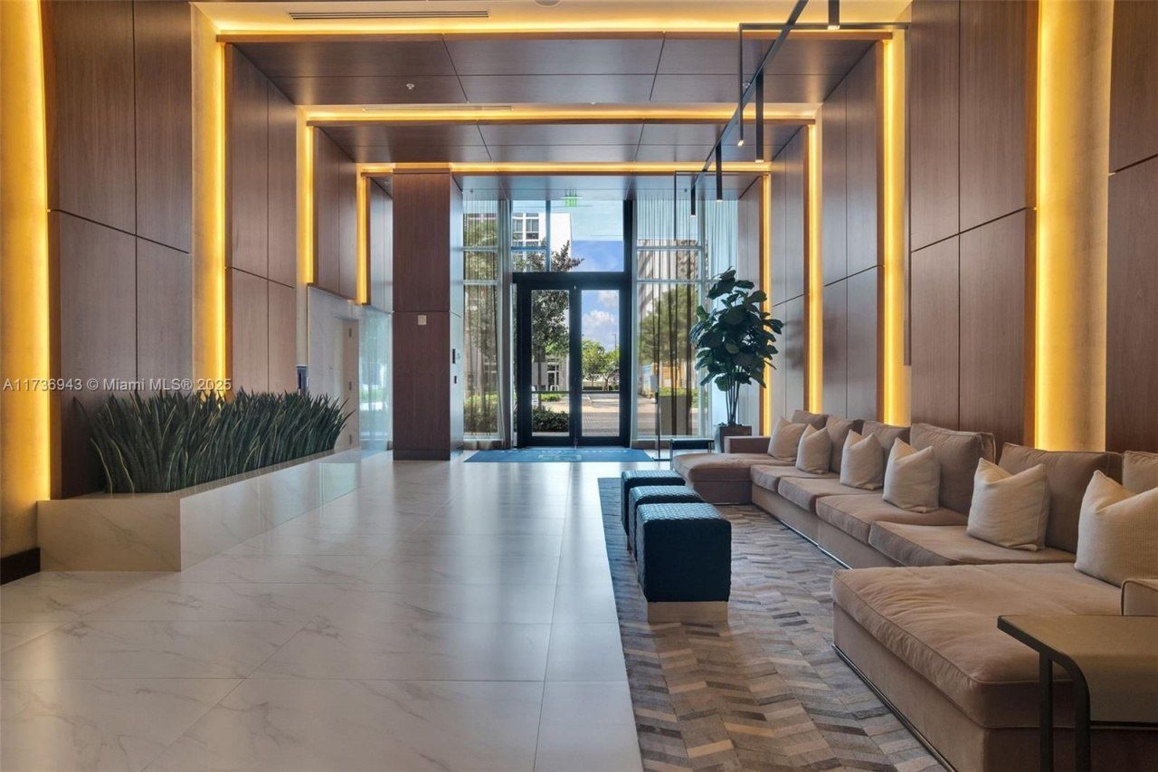 2960 NE 207th St, Unit 1102, Aventura, FL 33180 Photo