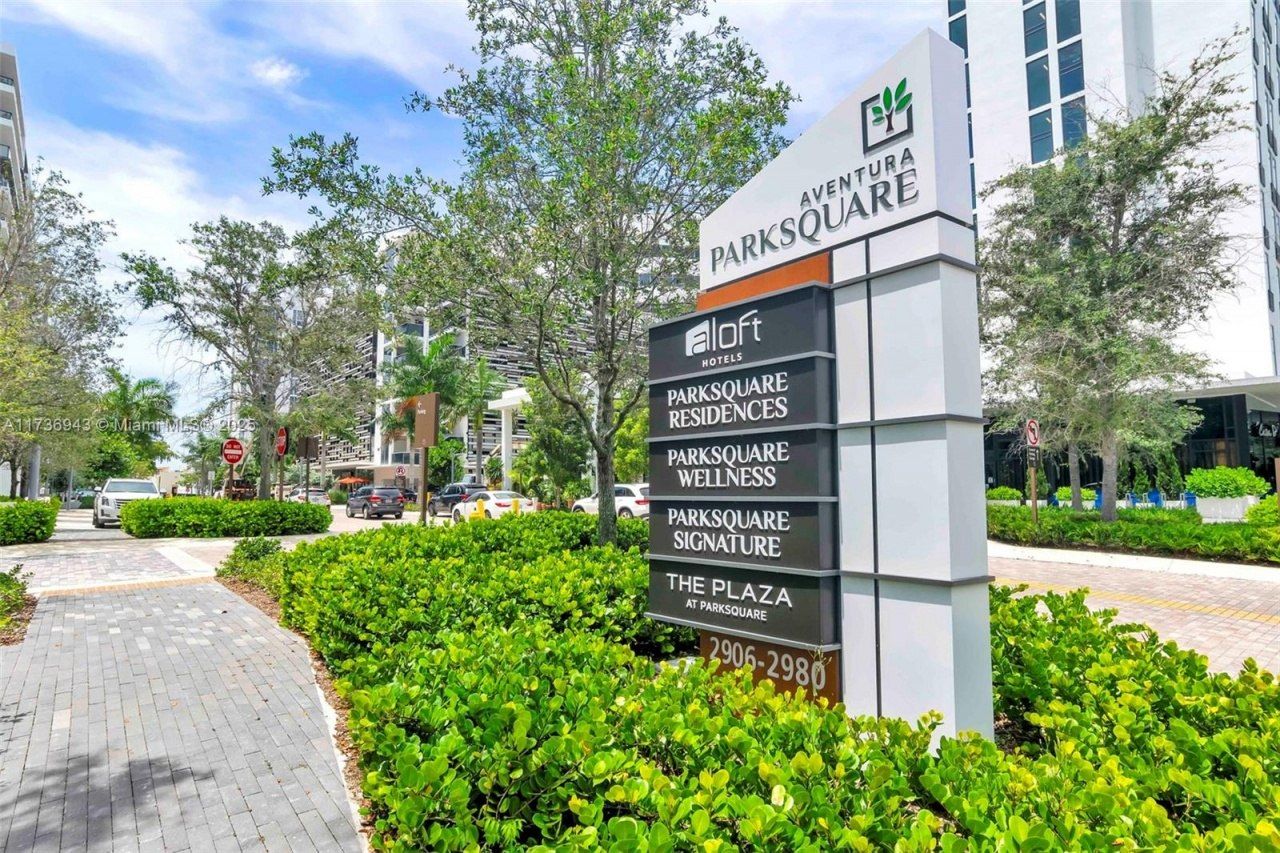 2960 NE 207th St, Unit 1102, Aventura, FL 33180 Photo