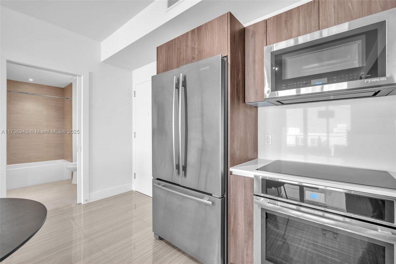 2960 NE 207th St, Unit 1102, Aventura, FL 33180 Photo