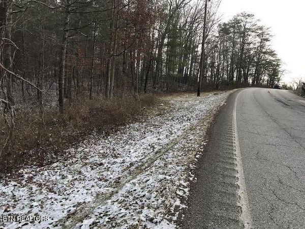 109 004 White Oak Creek, Robbins, TN 37852