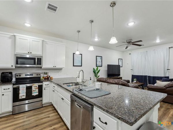 1952 Royal Loop, Belton, TX 76513