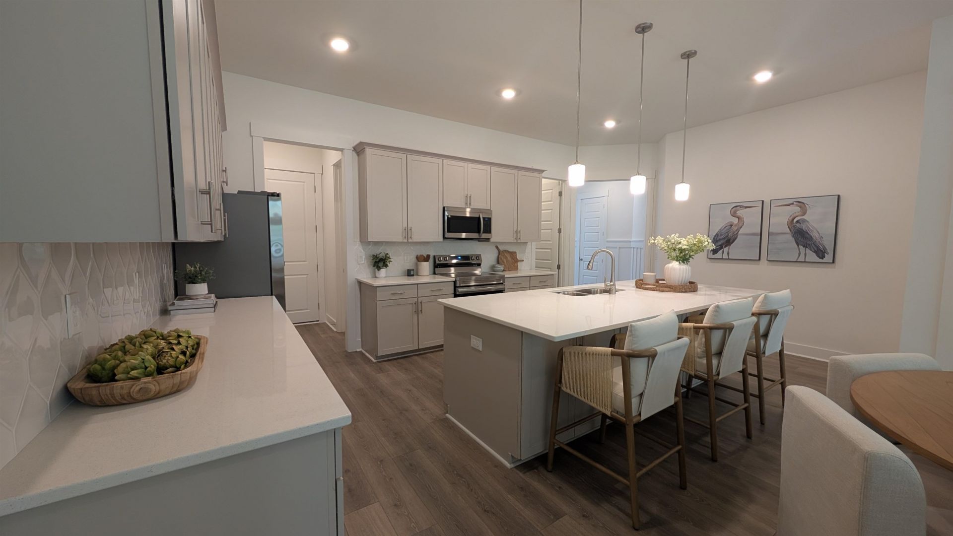 898 Foxtail Dr. Photo 10