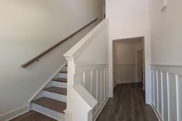 898 Foxtail Dr. photo 4