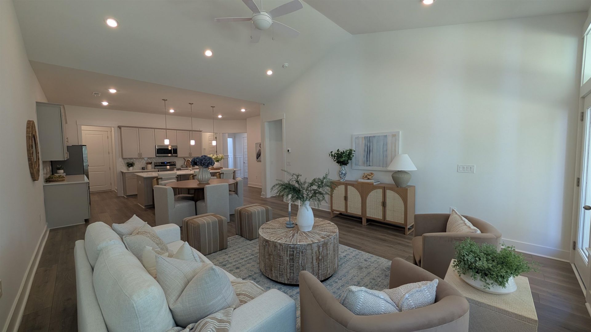 898 Foxtail Dr. Photo 20