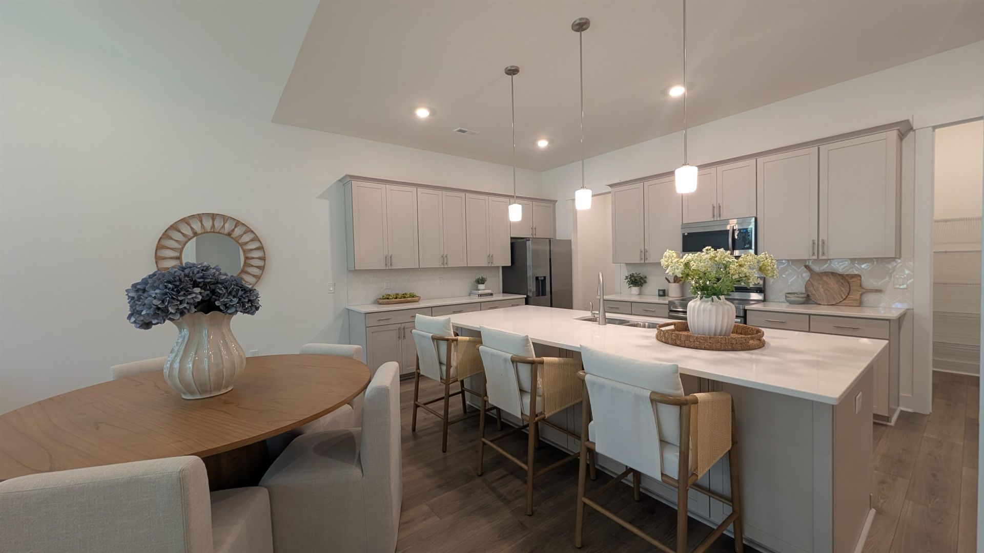 898 Foxtail Dr. Photo 27