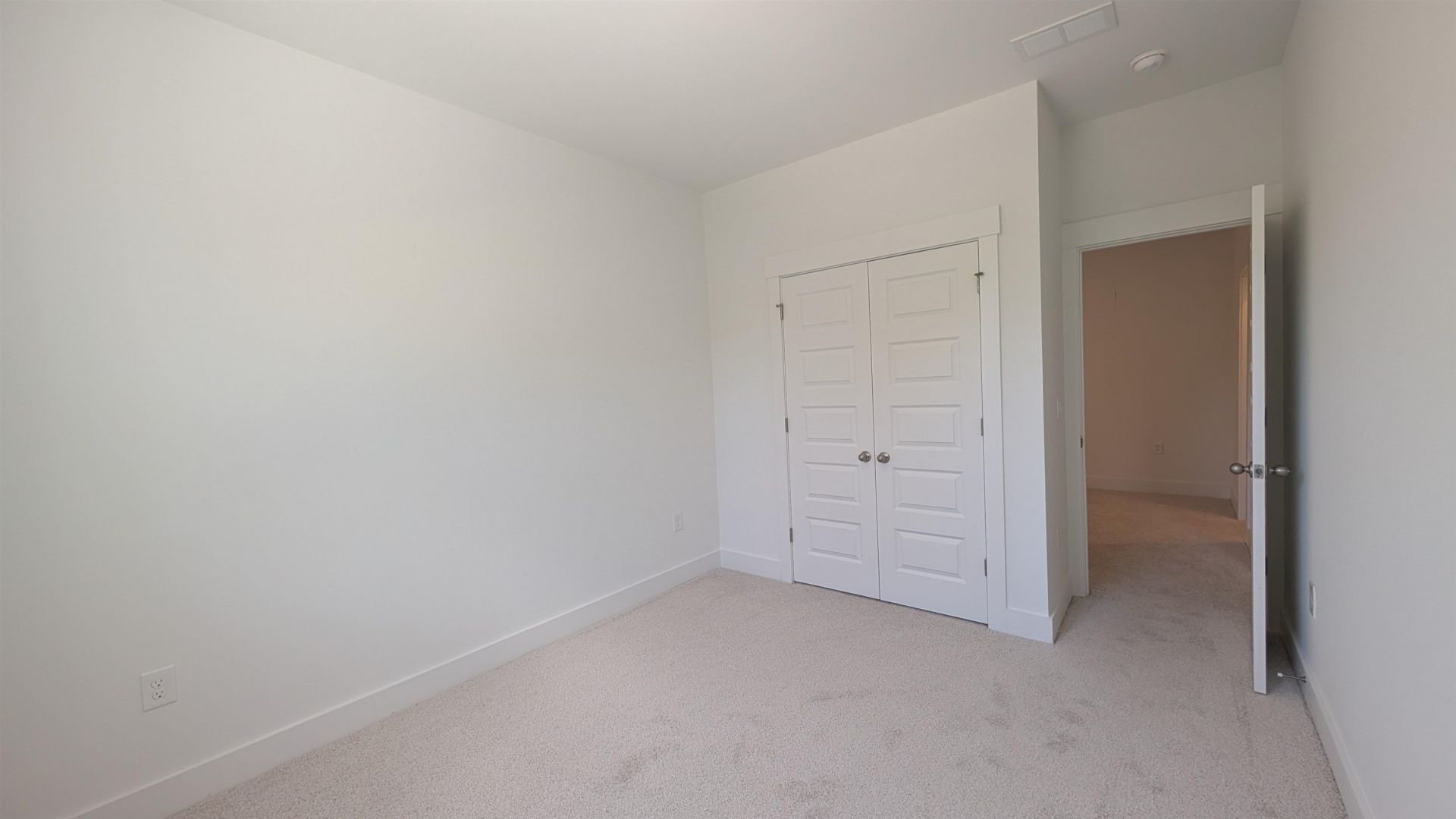 898 Foxtail Dr. Photo 34