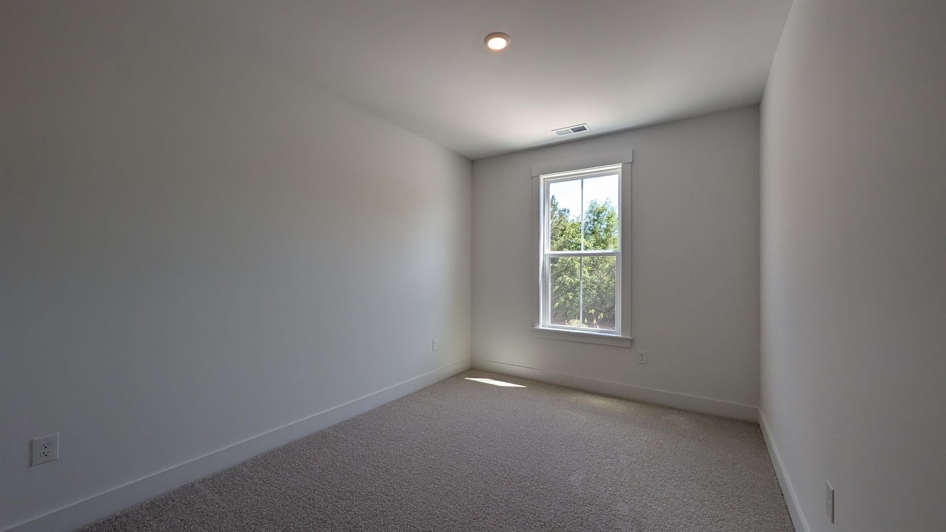 898 Foxtail Dr. Photo 35