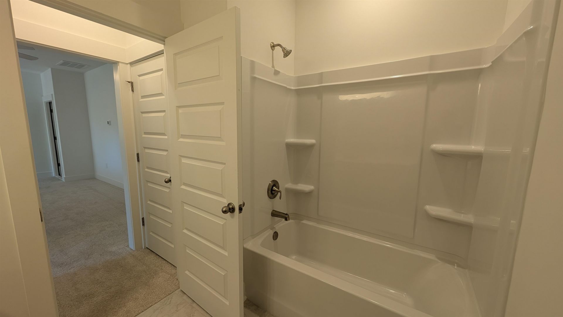 898 Foxtail Dr. Photo 38