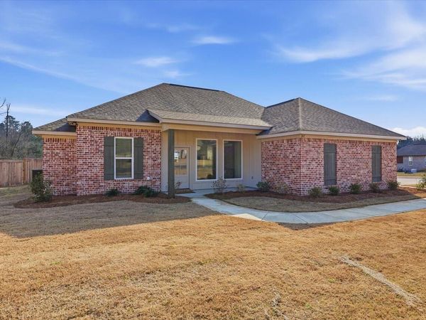 207 Dolly Ln., Magee, MS 39111