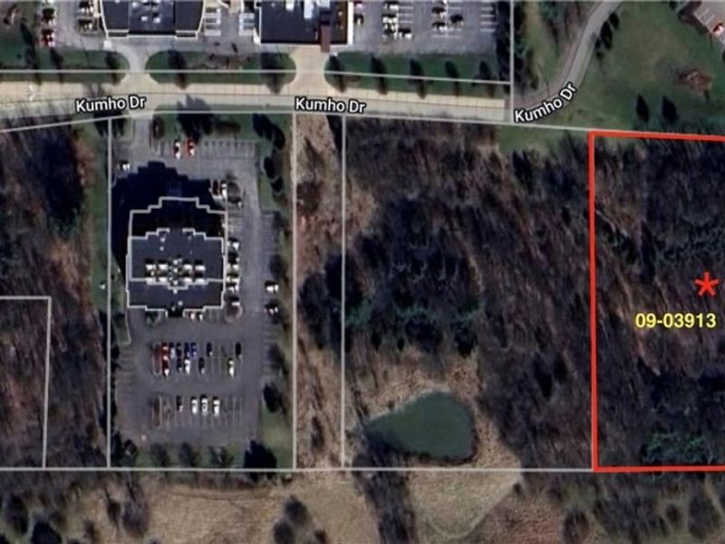 Kumho Drive, Fairlawn, OH 44333 Photo 2