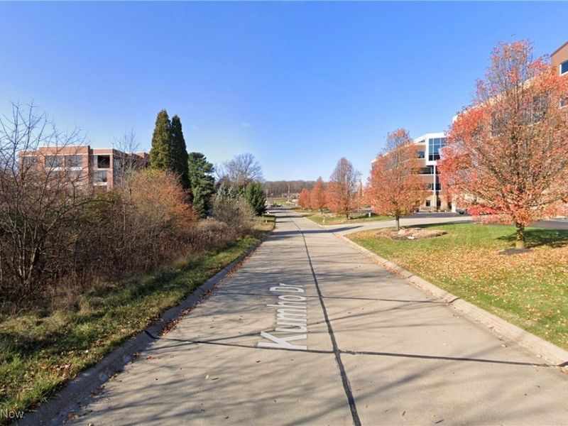 Kumho Drive, Fairlawn, OH 44333 Photo 8