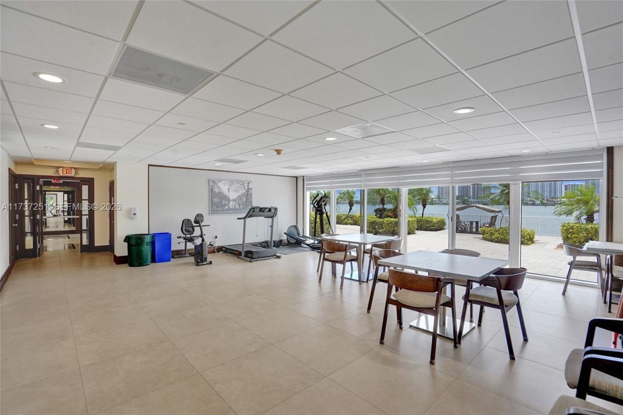 17700 N Bay Rd, Unit 608, Sunny Isles Beach, FL 33160 Photo