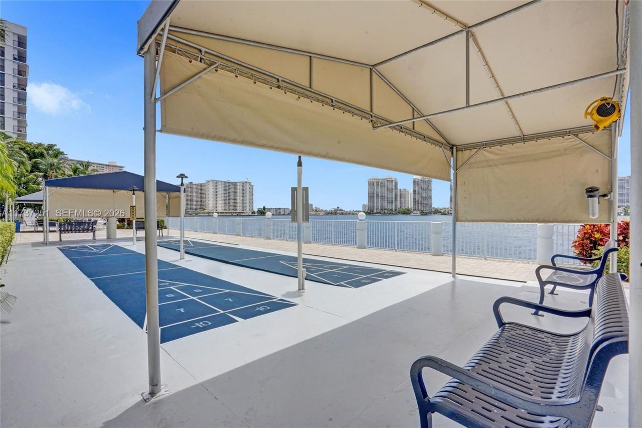 17700 N Bay Rd, Unit 608, Sunny Isles Beach, FL 33160 Photo