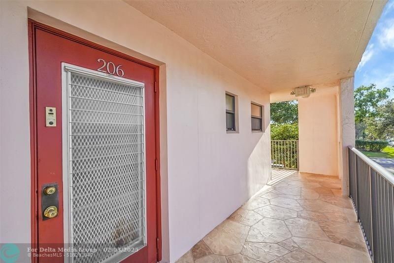 10123 Sunrise Lakes Boulevard, Unit 206, Sunrise, FL 33322 Photo