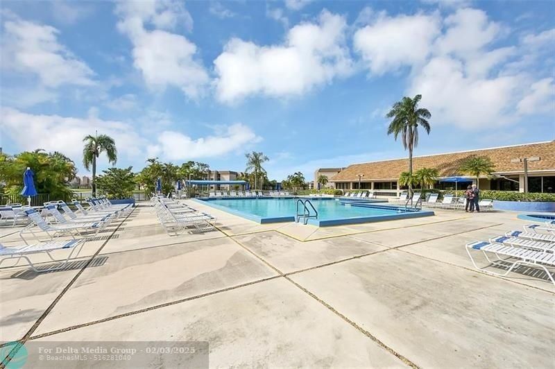 10123 Sunrise Lakes Boulevard, Unit 206, Sunrise, FL 33322 Photo