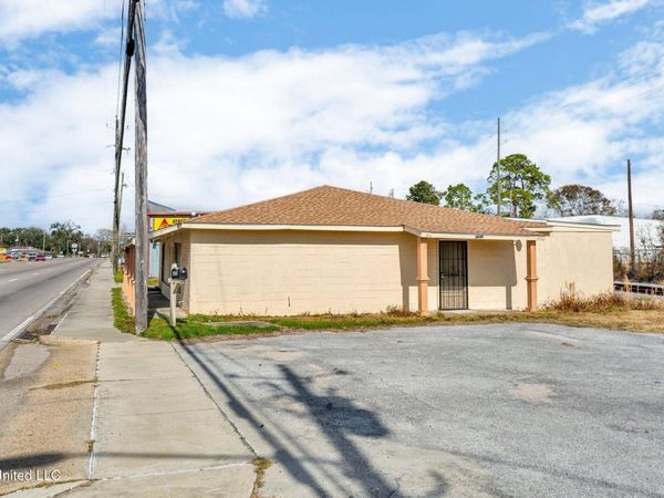 3630 Main Street, Moss Point, MS 39563
