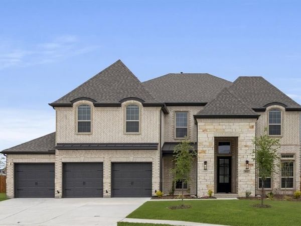 932 Pilatus Lane, Fate, TX 75087