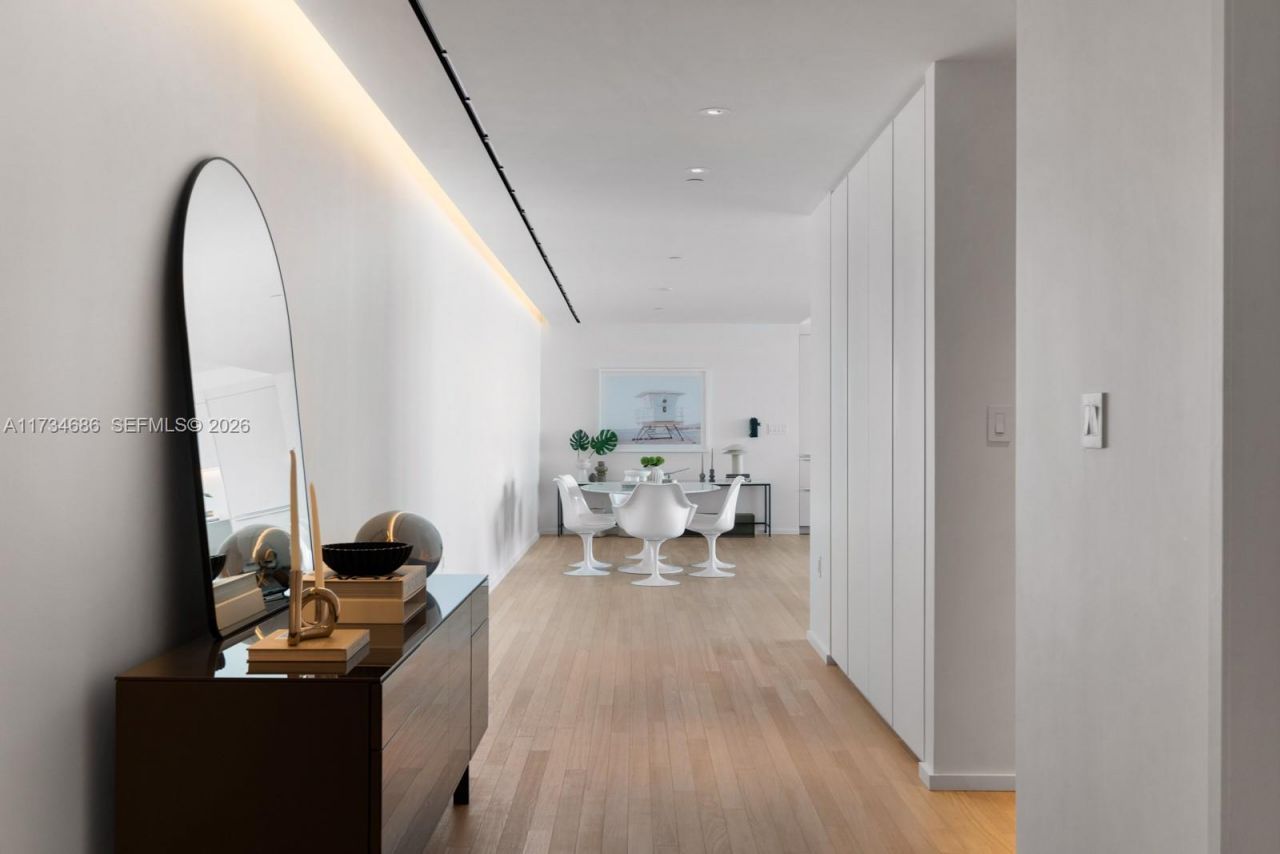 2901 Collins Ave, Unit 1001, Miami Beach, FL 33140 Photo