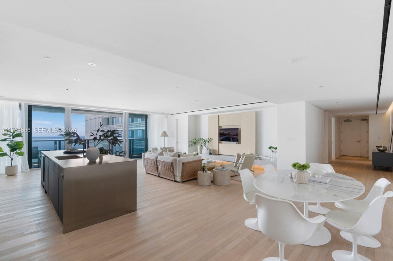 2901 Collins Ave, Unit 1001, Miami Beach, FL 33140 Photo