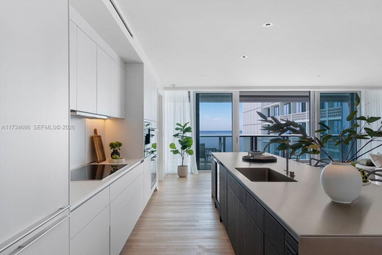 2901 Collins Ave, Unit 1001, Miami Beach, FL 33140 Photo