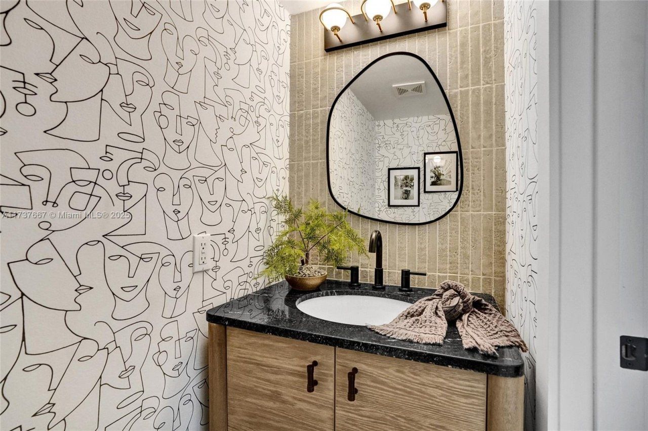 1800 S Ocean Dr, Unit 114, Fort Lauderdale, FL 33316 Photo