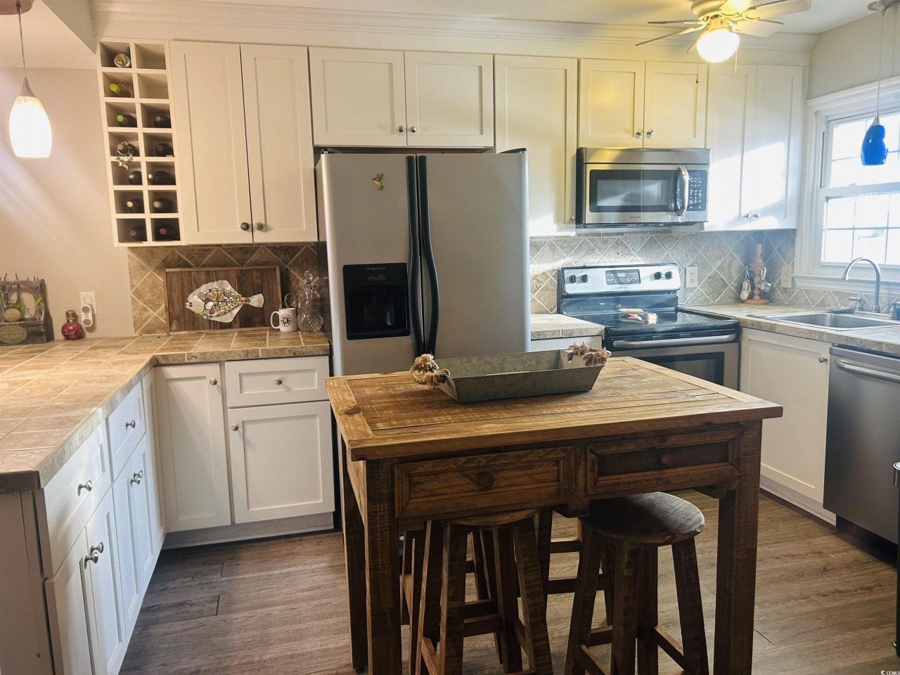 3866 Highway 17 Business Photo 6