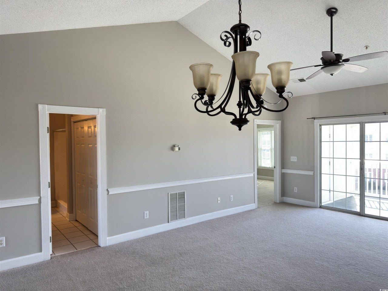4860 Carnation Circle Photo 10