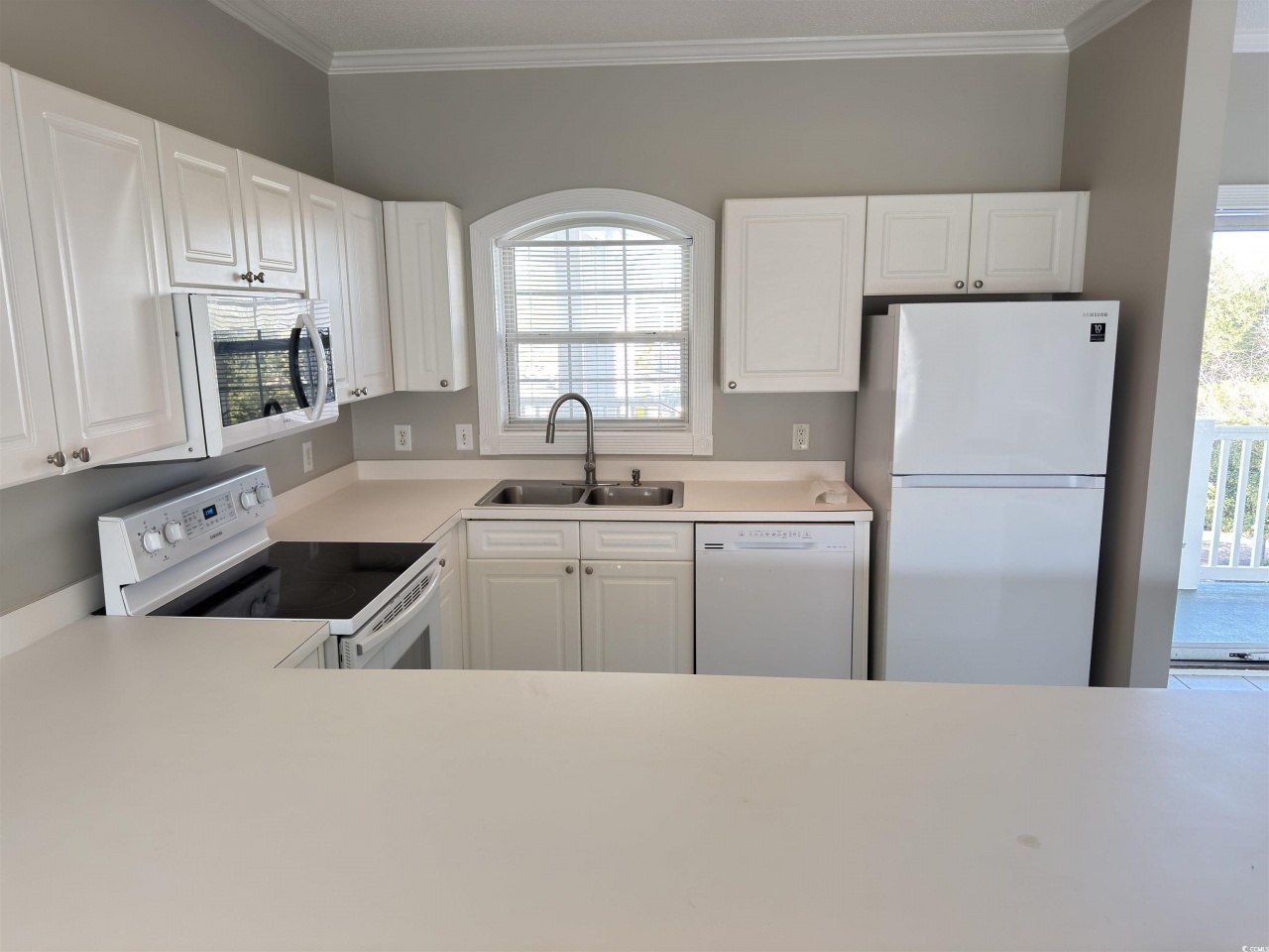 4860 Carnation Circle Photo 8