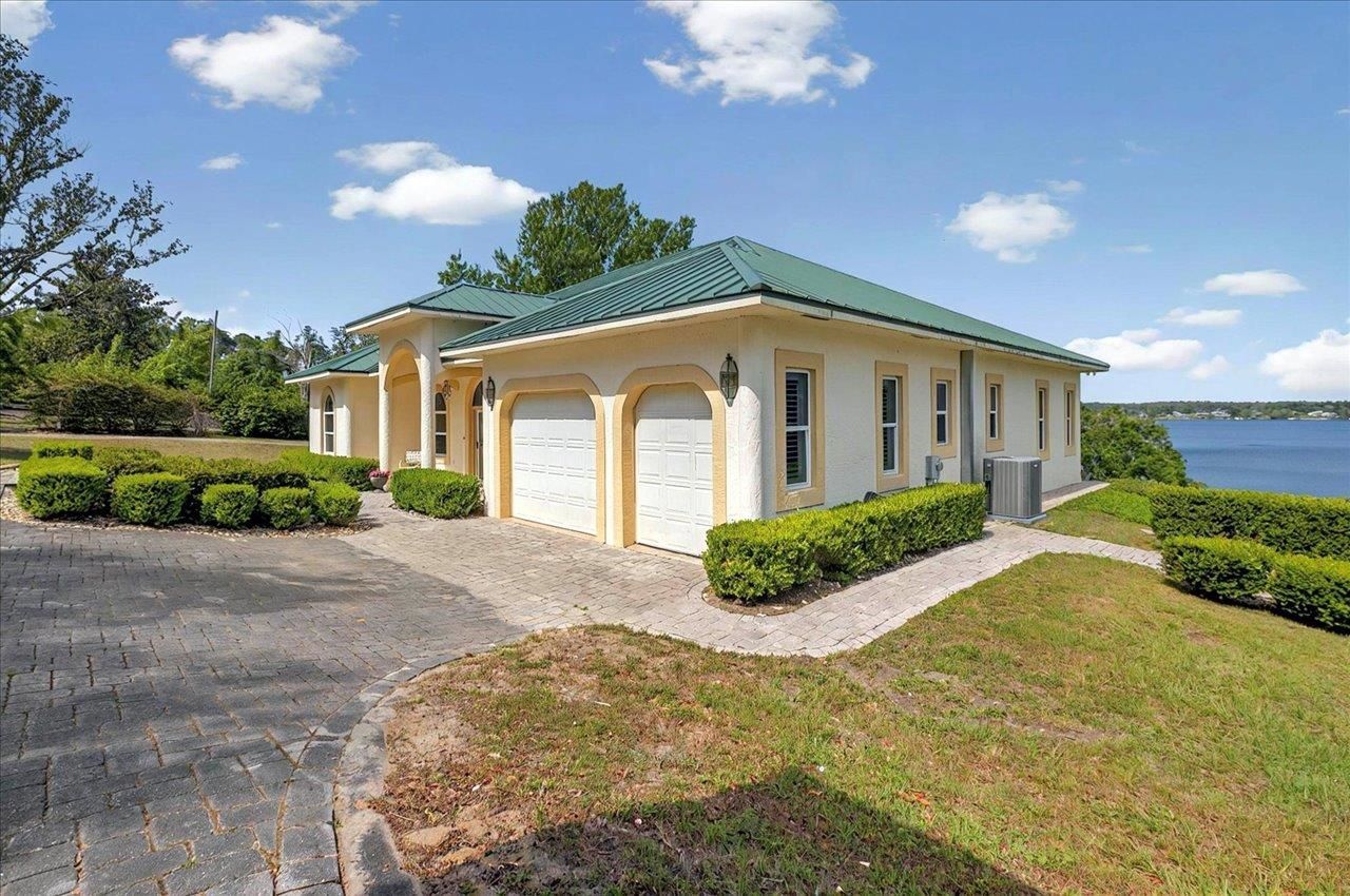 333 Compass Lake Drive, Alford, FL 32420 Photo